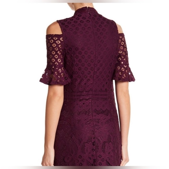 UEC CANDALITE EGGPLANT PURPLE LACE OVERLAY SHEATH COLD SHOULDER DRESS SZ MP - Picture 5 of 12